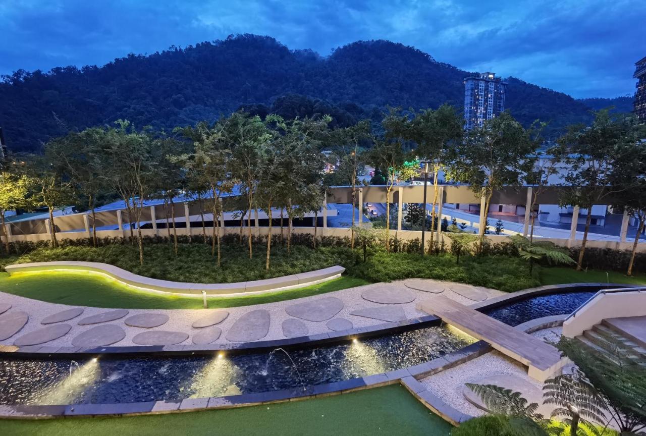 Windmill Upon Hills Luxurious Sky Villa 360 Sky Pool Heated Pool Mountainous Genting View Genting Highland By Heritage Genting Highlands Buitenkant foto